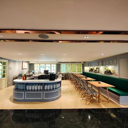 Siri Grand Bangkok Hotel Экстерьер фото