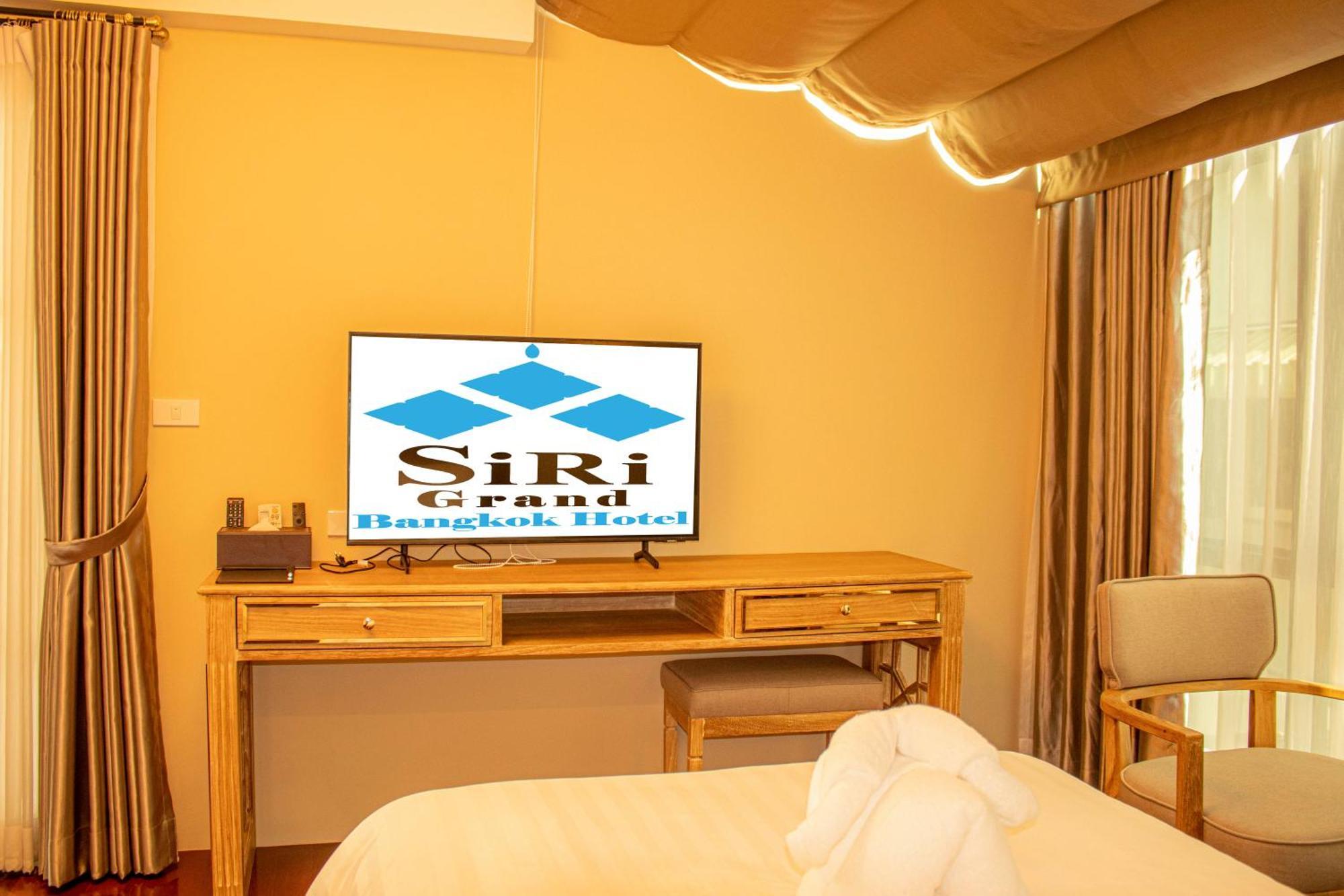 Siri Grand Bangkok Hotel Экстерьер фото